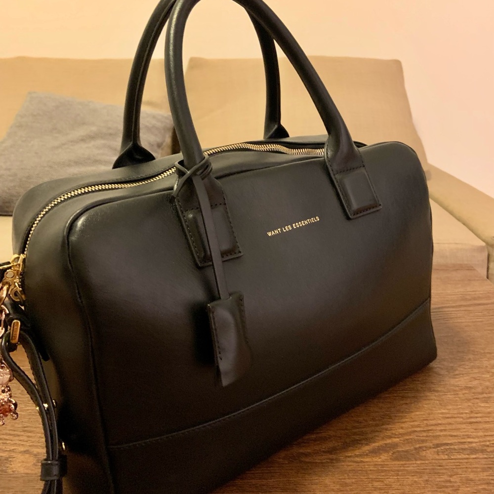 Want Les Essentiels Black Leather Bag